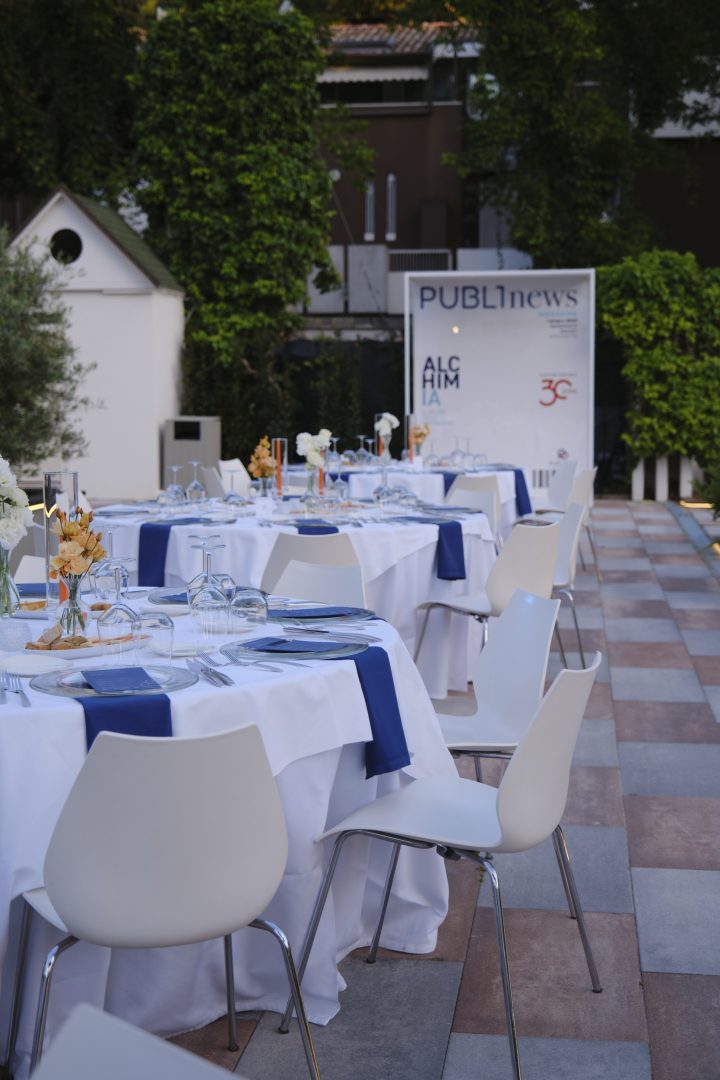 Allestimento per la cena dell'evento ALCHIMIA